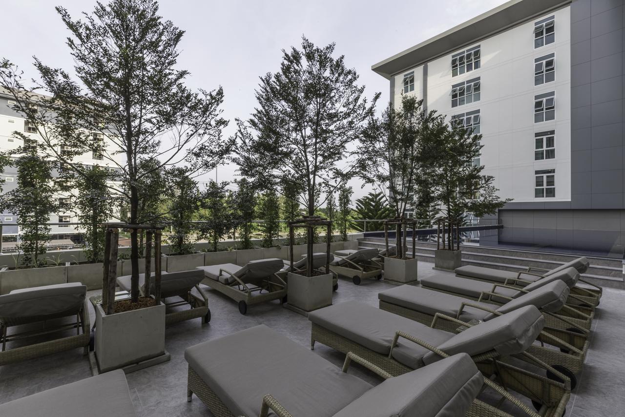 Kantary Hotel And Serviced Apartment, Amata, Bangpakong Ban Tamru Екстериор снимка
