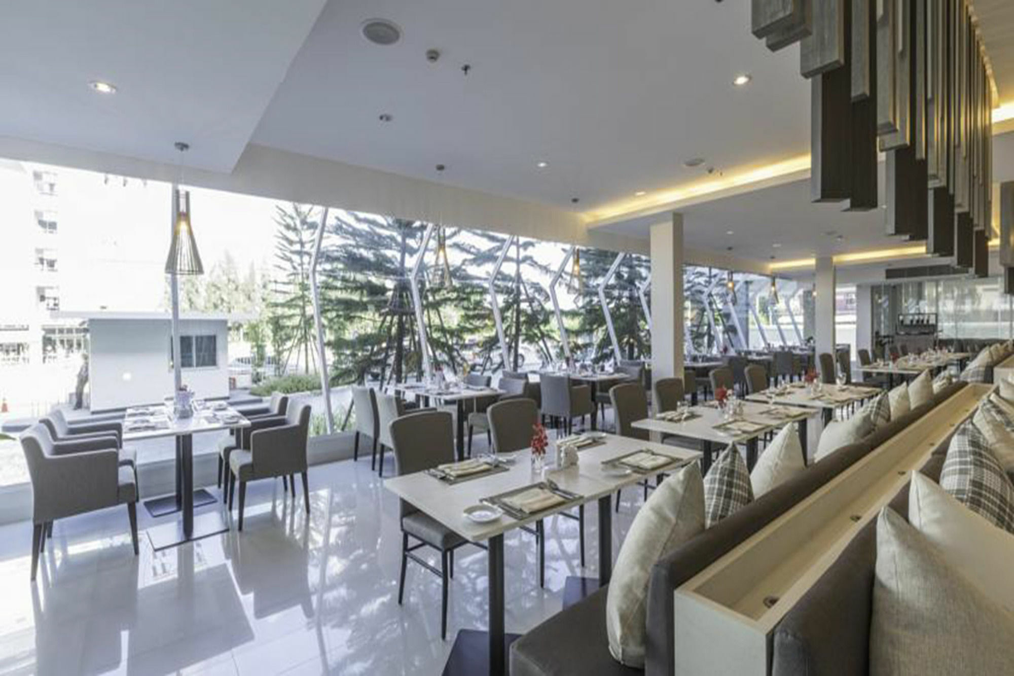 Kantary Hotel And Serviced Apartment, Amata, Bangpakong Ban Tamru Екстериор снимка
