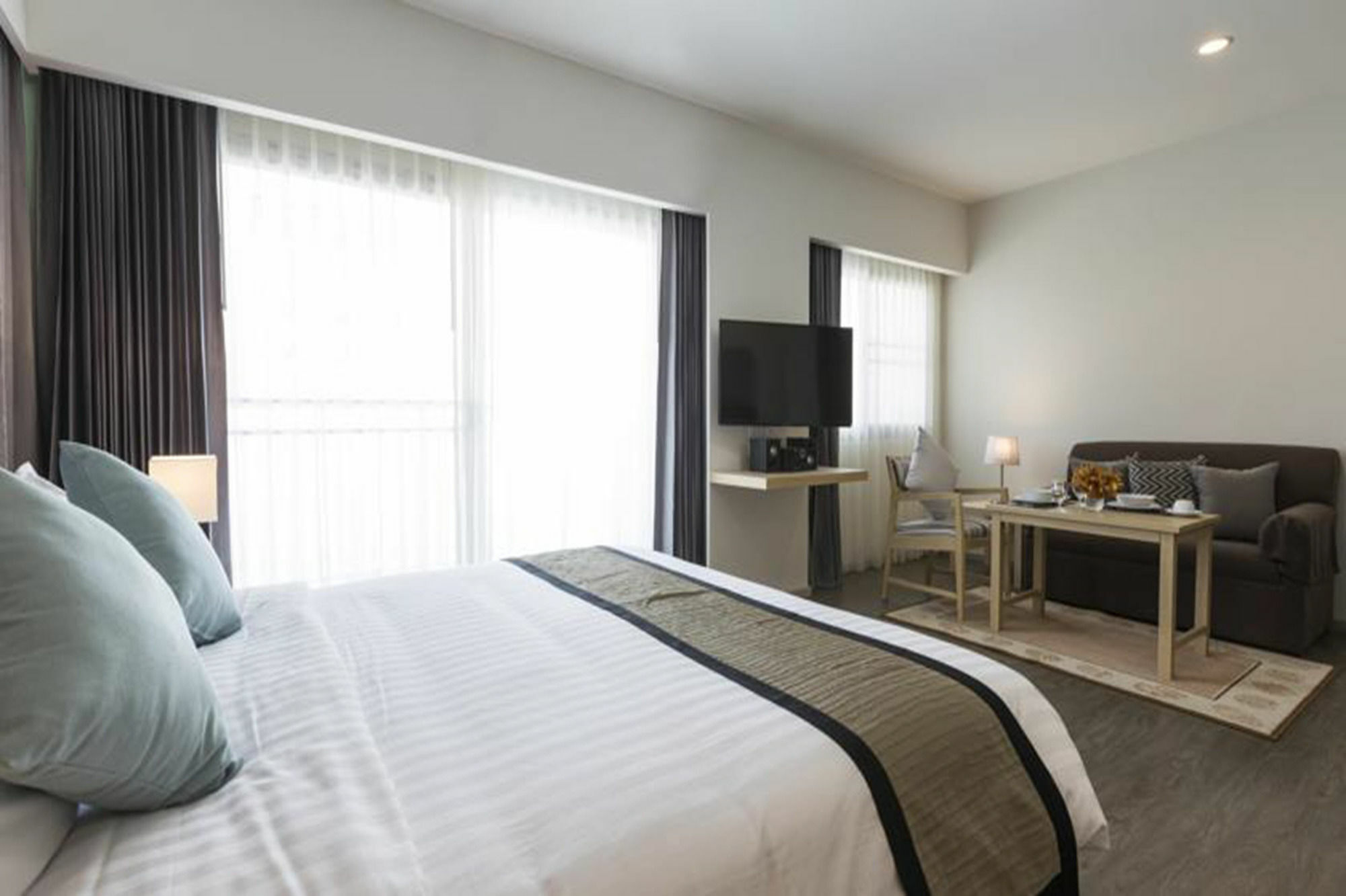 Kantary Hotel And Serviced Apartment, Amata, Bangpakong Ban Tamru Екстериор снимка